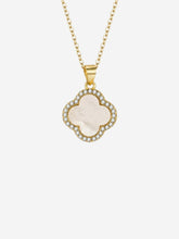 Load image into Gallery viewer, Clover Necklace Silver - Gold &amp; Pearl
