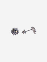 Load image into Gallery viewer, 925 Sterling Silver Moissanite Flower Stud Earring
