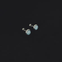 Load and play video in Gallery viewer, Round Silver Earring Turquoise
